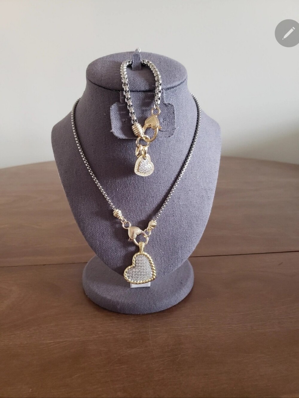Goldtoned & Silvertoned Heart Pendant Necklace and Bracelet Set